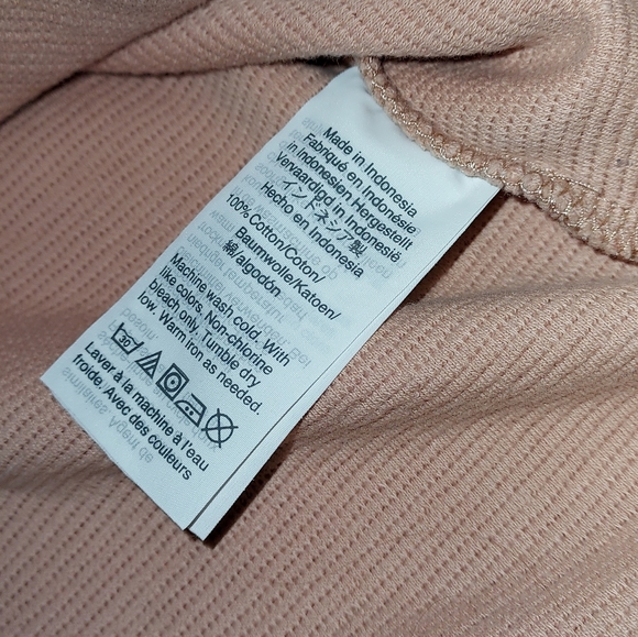 Texture&Thread | Knotted Button Up Tank Top - Picture 8 of 11